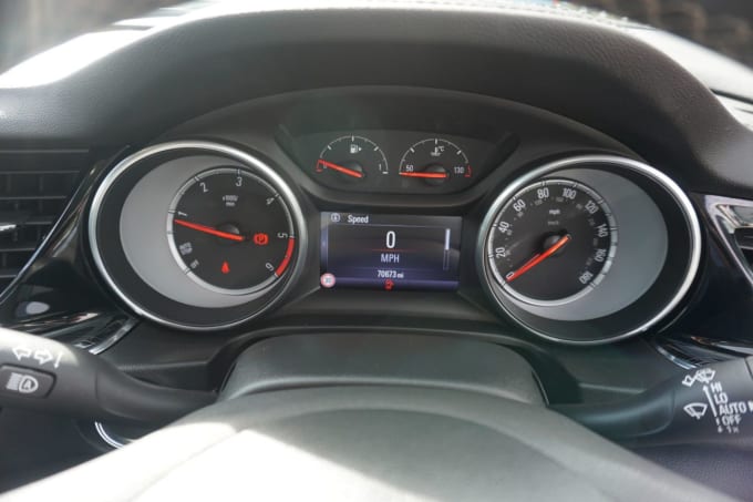 2025 Vauxhall Insignia