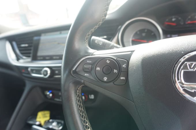 2025 Vauxhall Insignia