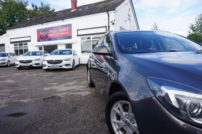 2025 Vauxhall Insignia
