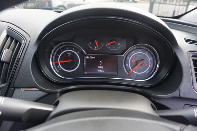 2025 Vauxhall Insignia