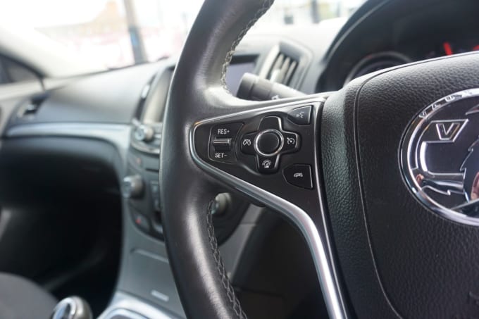 2025 Vauxhall Insignia