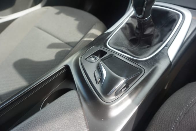 2025 Vauxhall Insignia
