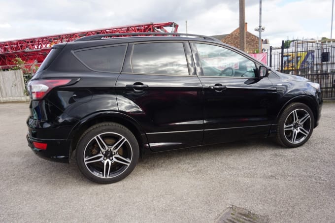2025 Ford Kuga