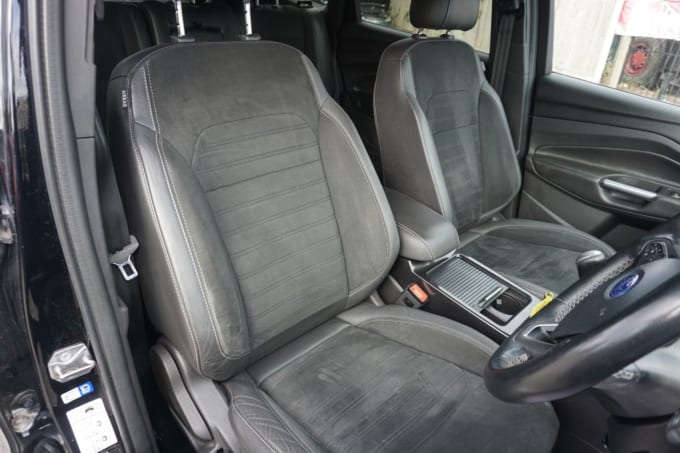 2025 Ford Kuga