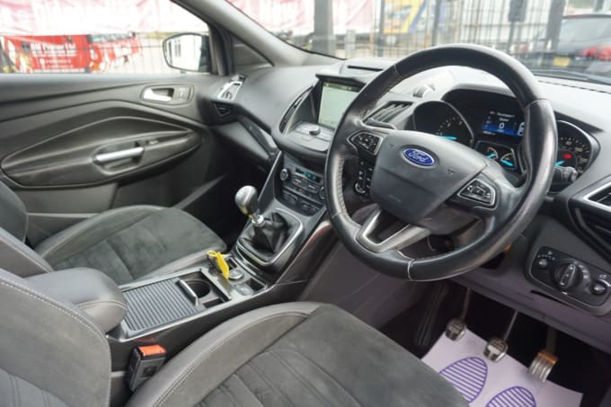 2025 Ford Kuga