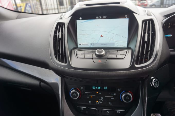 2025 Ford Kuga