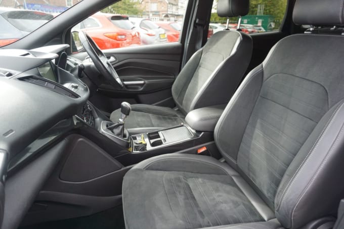 2025 Ford Kuga