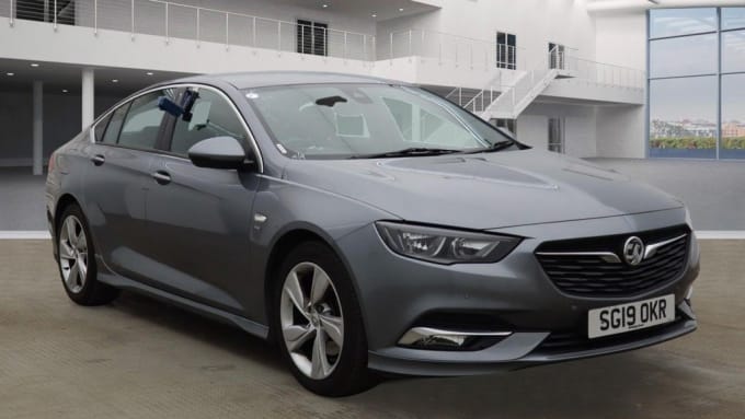 2025 Vauxhall Insignia