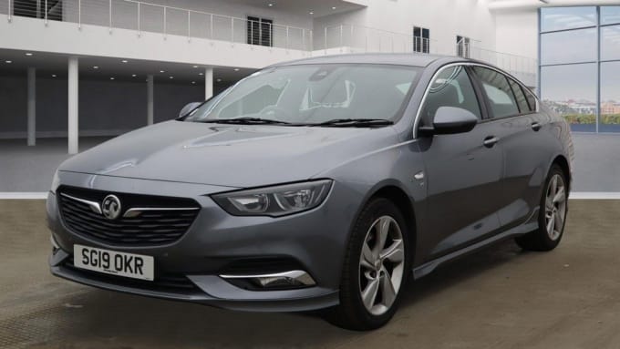 2025 Vauxhall Insignia