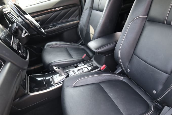 2025 Mitsubishi Outlander