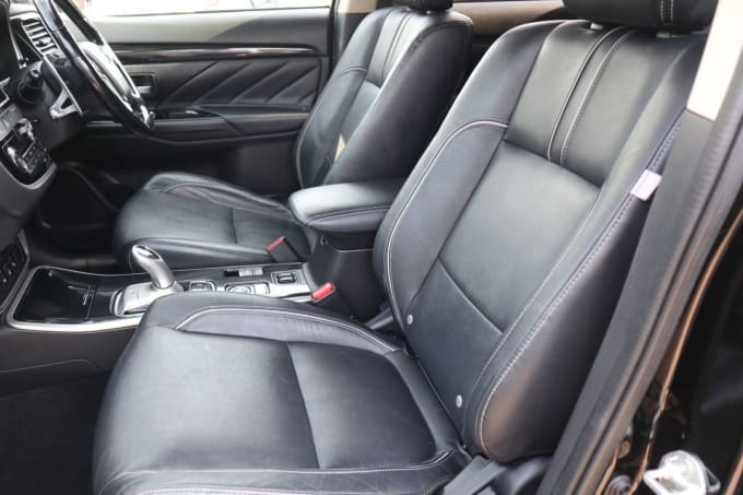 2025 Mitsubishi Outlander