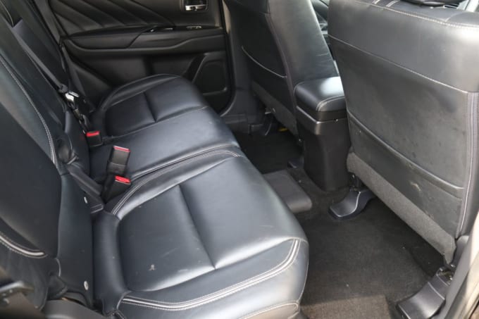 2025 Mitsubishi Outlander