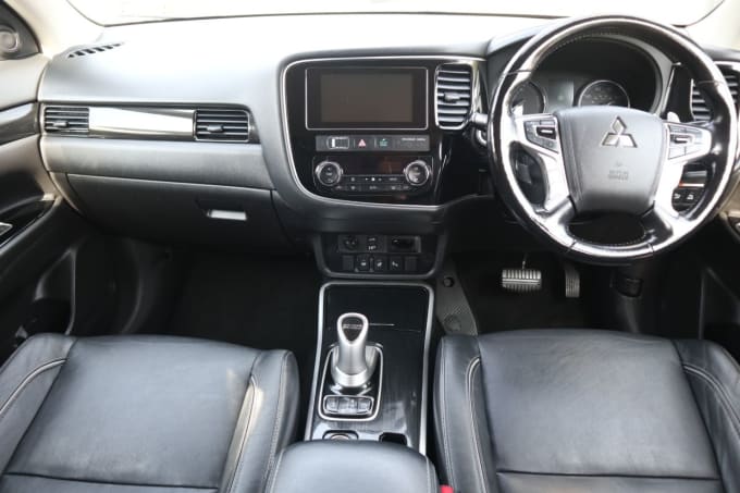 2025 Mitsubishi Outlander