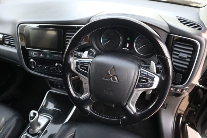 2025 Mitsubishi Outlander