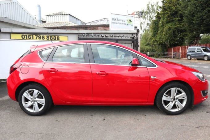 2025 Vauxhall Astra
