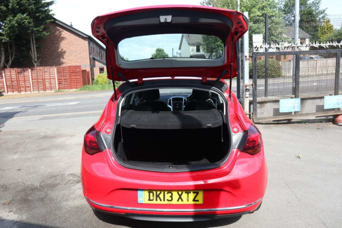 2025 Vauxhall Astra