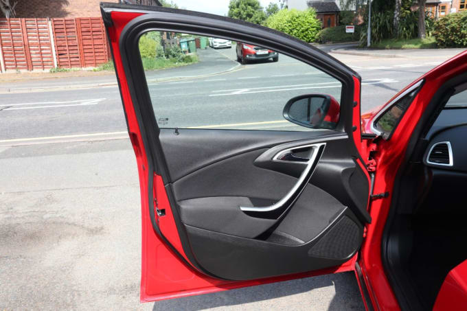 2025 Vauxhall Astra