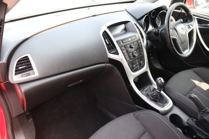 2025 Vauxhall Astra