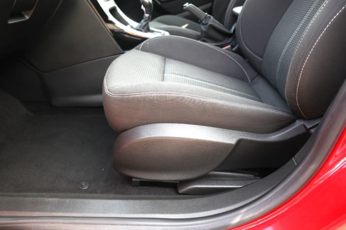 2025 Vauxhall Astra