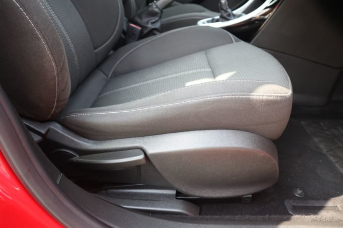 2025 Vauxhall Astra