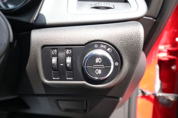 2025 Vauxhall Astra