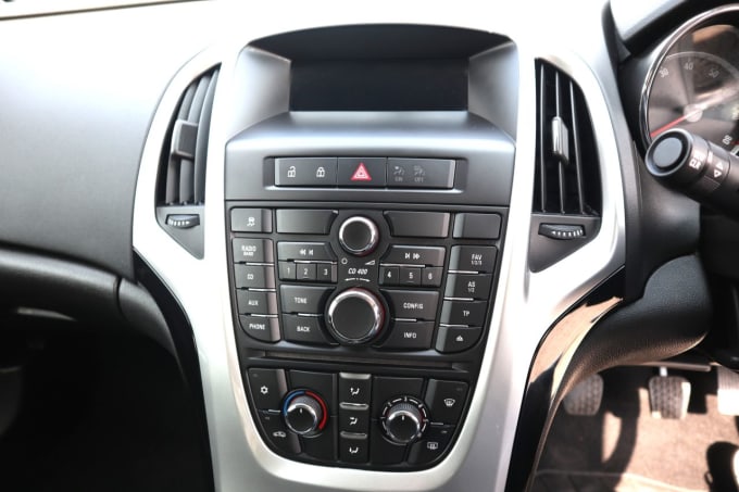 2025 Vauxhall Astra