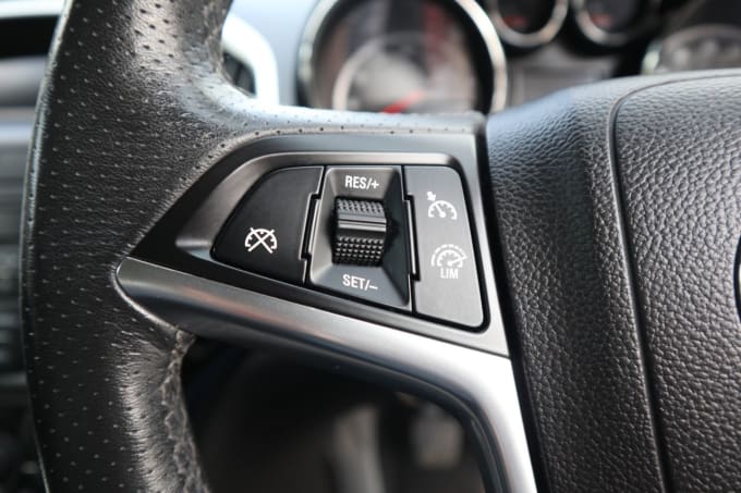 2025 Vauxhall Astra
