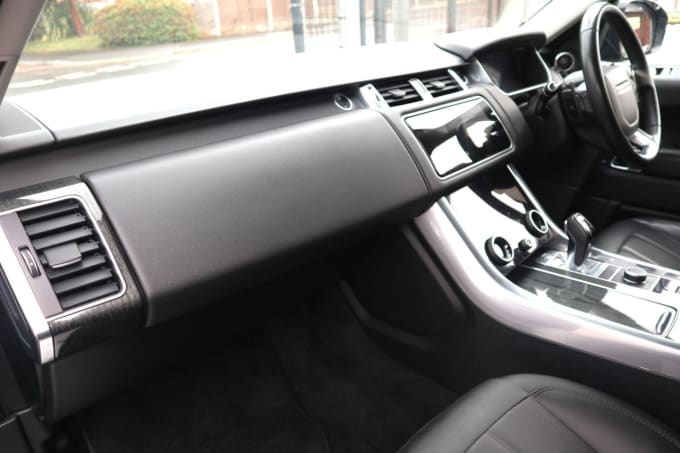 2025 Land Rover Range Rover Sport