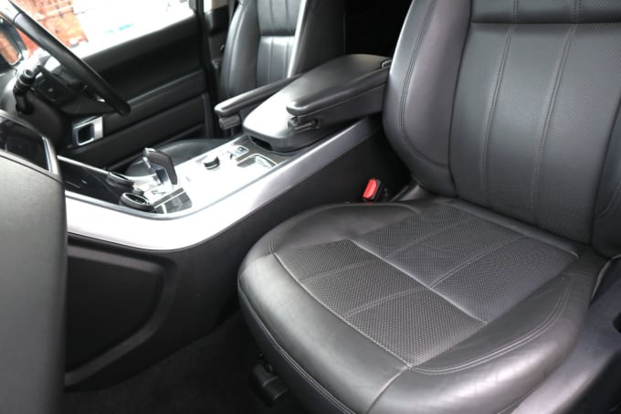 2025 Land Rover Range Rover Sport