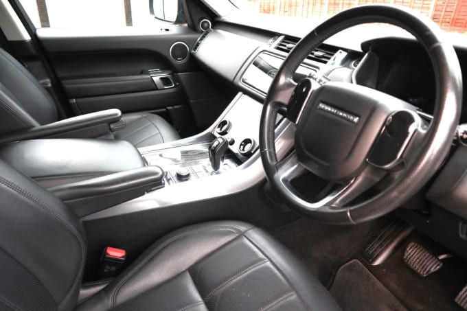 2025 Land Rover Range Rover Sport