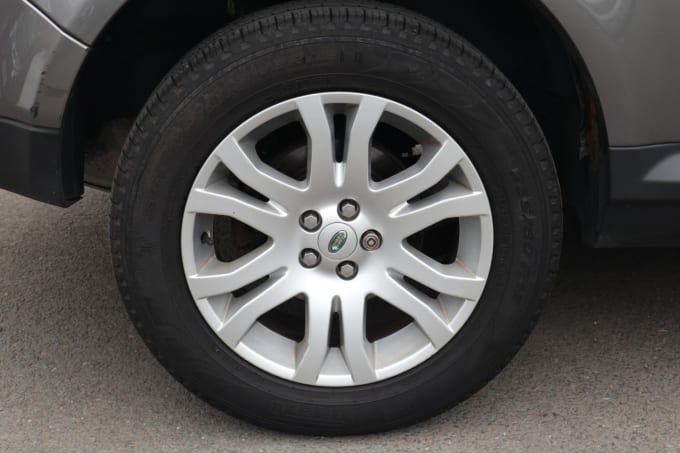 2025 Land Rover Freelander 2