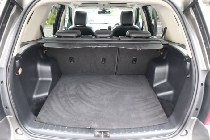 2025 Land Rover Freelander 2