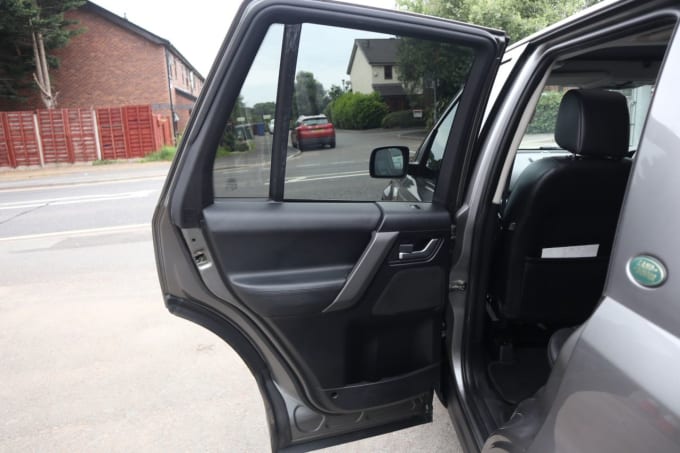 2025 Land Rover Freelander 2