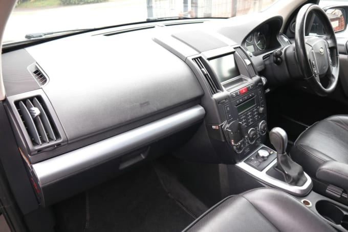2025 Land Rover Freelander 2