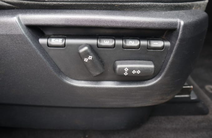 2025 Land Rover Freelander 2