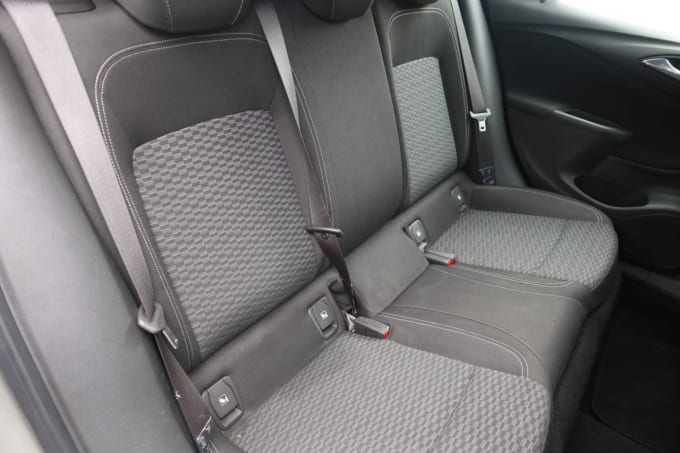 2016 Vauxhall Astra