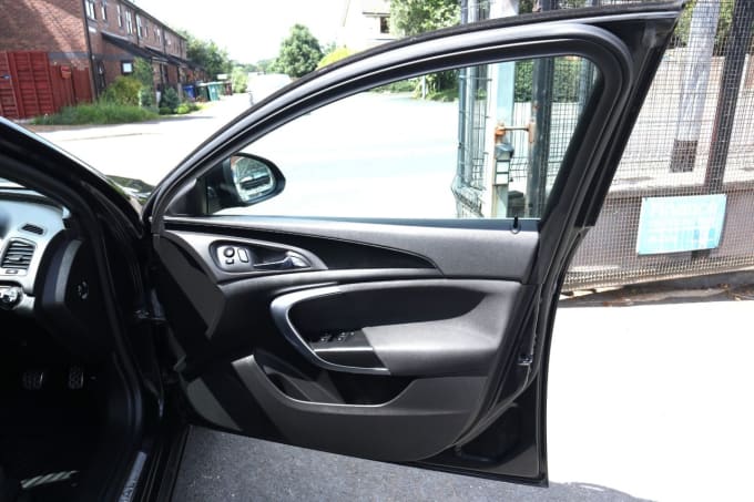2025 Vauxhall Insignia
