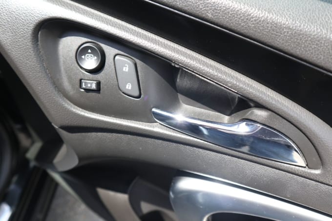 2025 Vauxhall Insignia