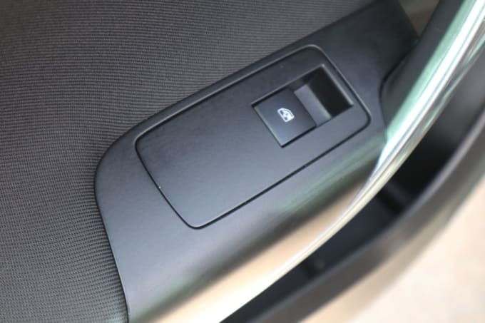 2025 Vauxhall Insignia