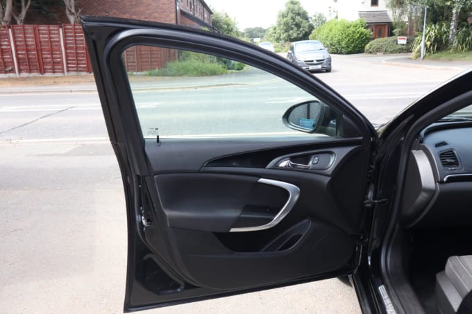 2025 Vauxhall Insignia