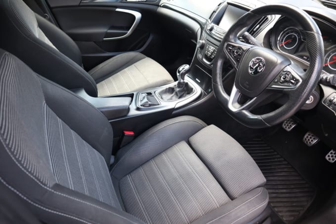 2025 Vauxhall Insignia