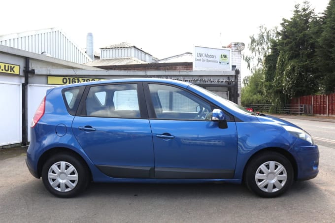 2025 Renault Scenic