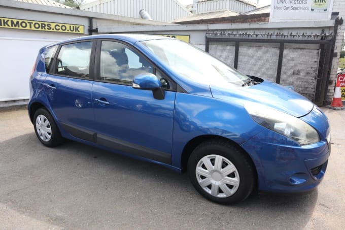 2025 Renault Scenic
