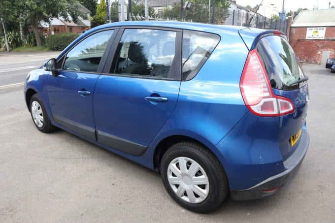 2025 Renault Scenic