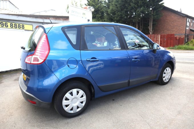 2025 Renault Scenic