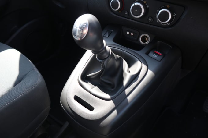 2025 Renault Scenic