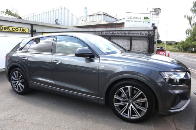 2025 Audi Q8
