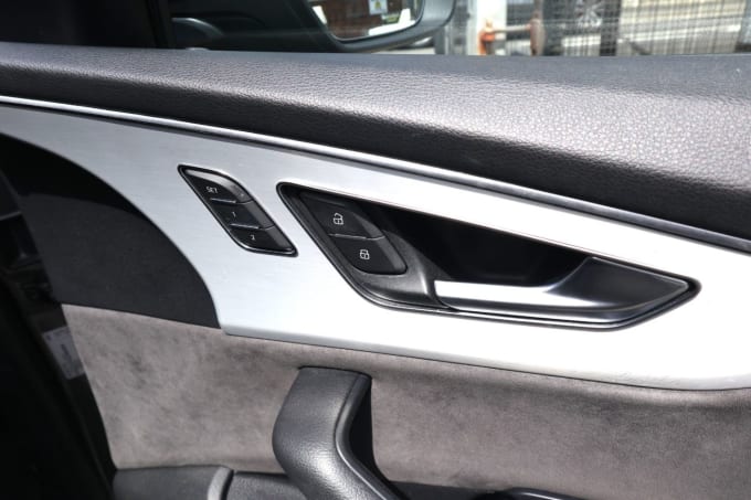 2025 Audi Q8