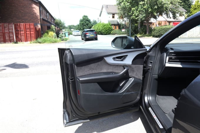 2025 Audi Q8