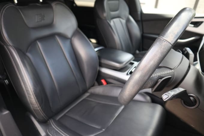 2025 Audi Q8